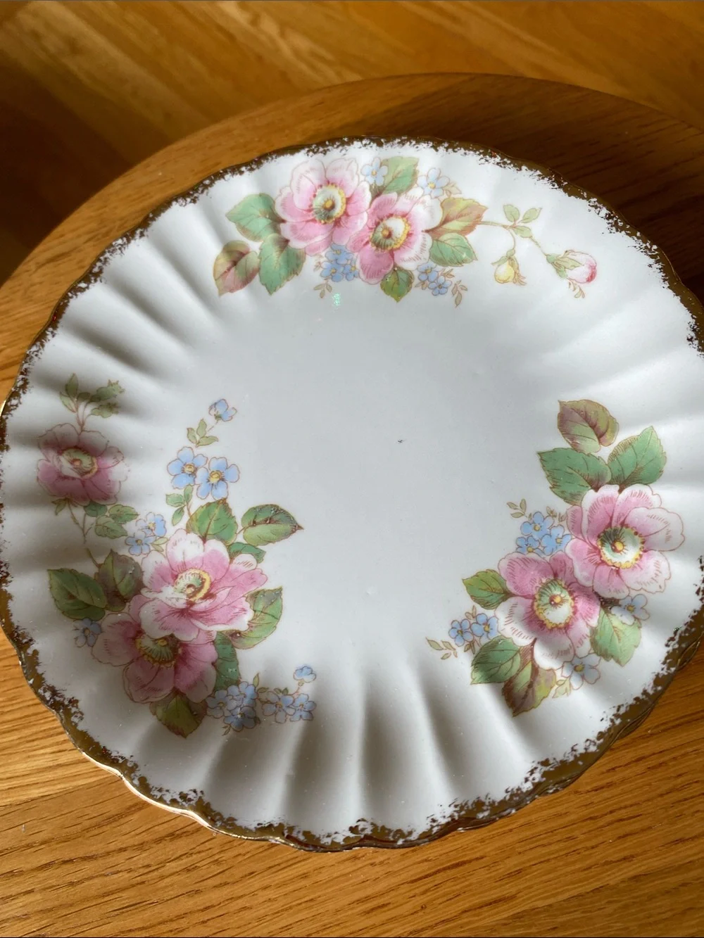 Vtg Limoge China Rose Scalloped 7 1/4” Dessert/Bread/Salad Plates set of 8